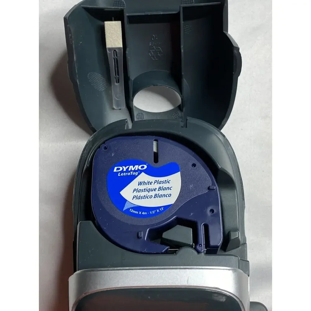 DYMO LT-100H LetraTag Handheld Portable Label Maker Batteries Not Included ￼